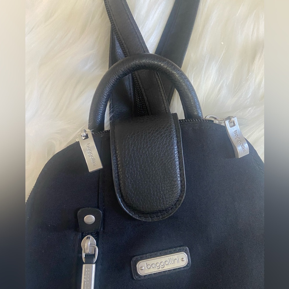 Black Triangle Backpack - Picture 3 of 8